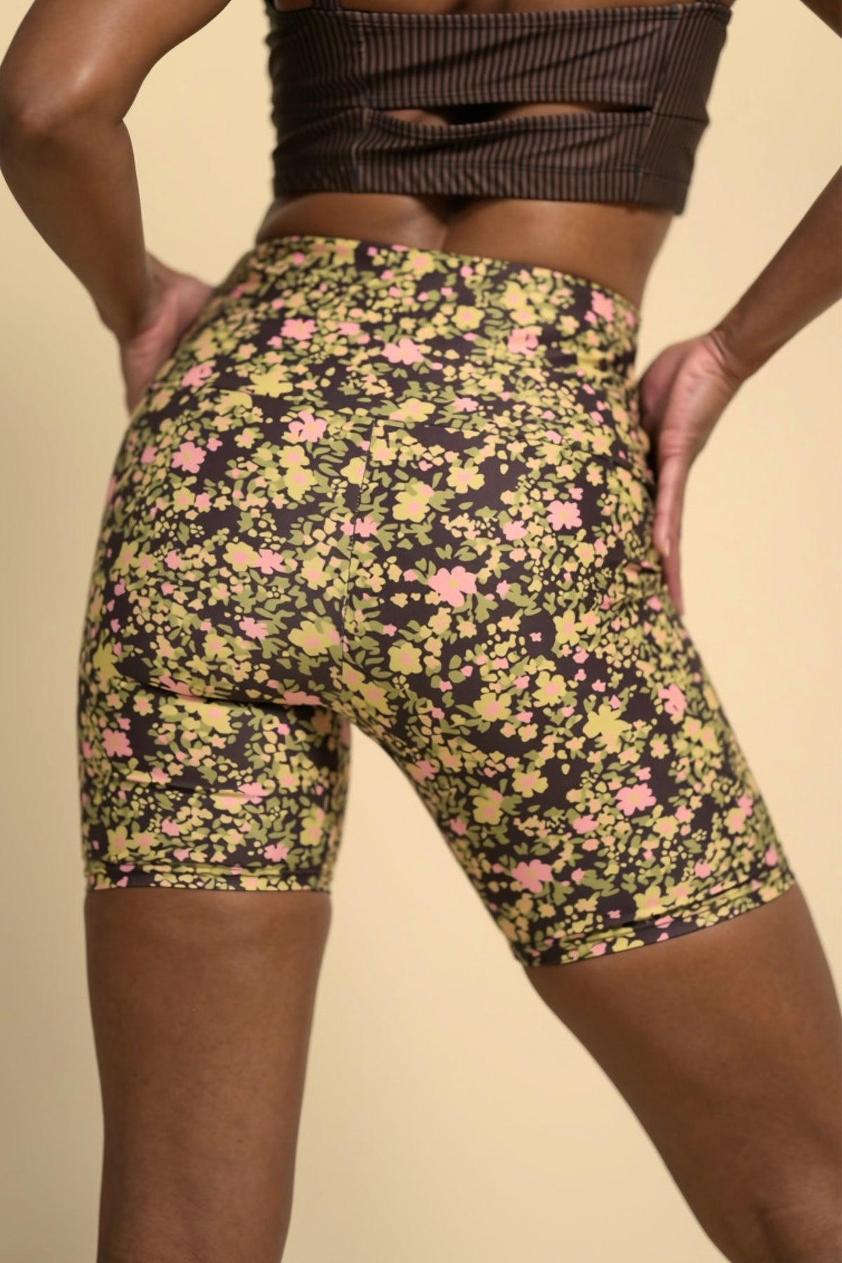 BIKER SHORT - FLOWER CHILD