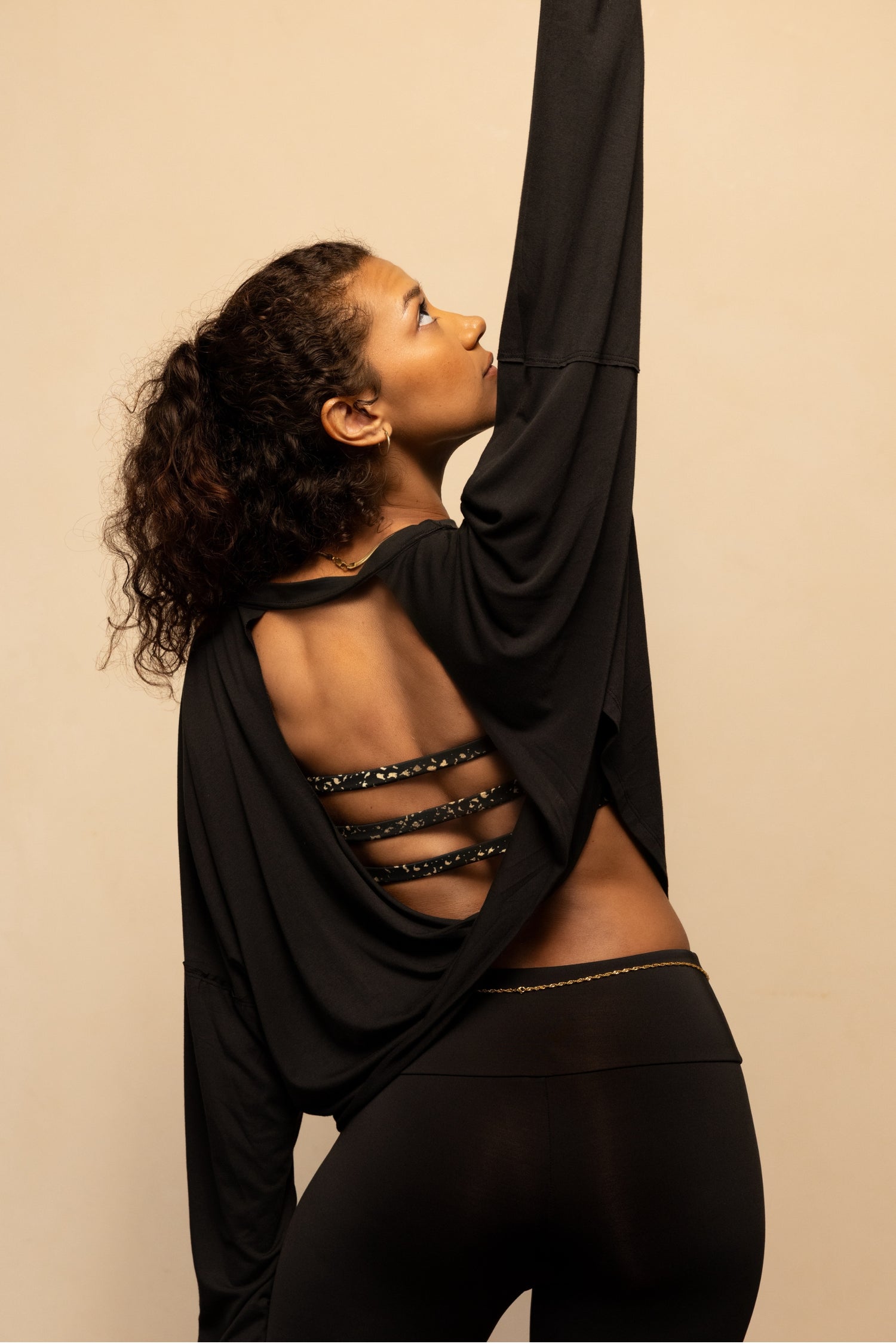PURA VIDA LONG SLEEVE TOP - BLACK