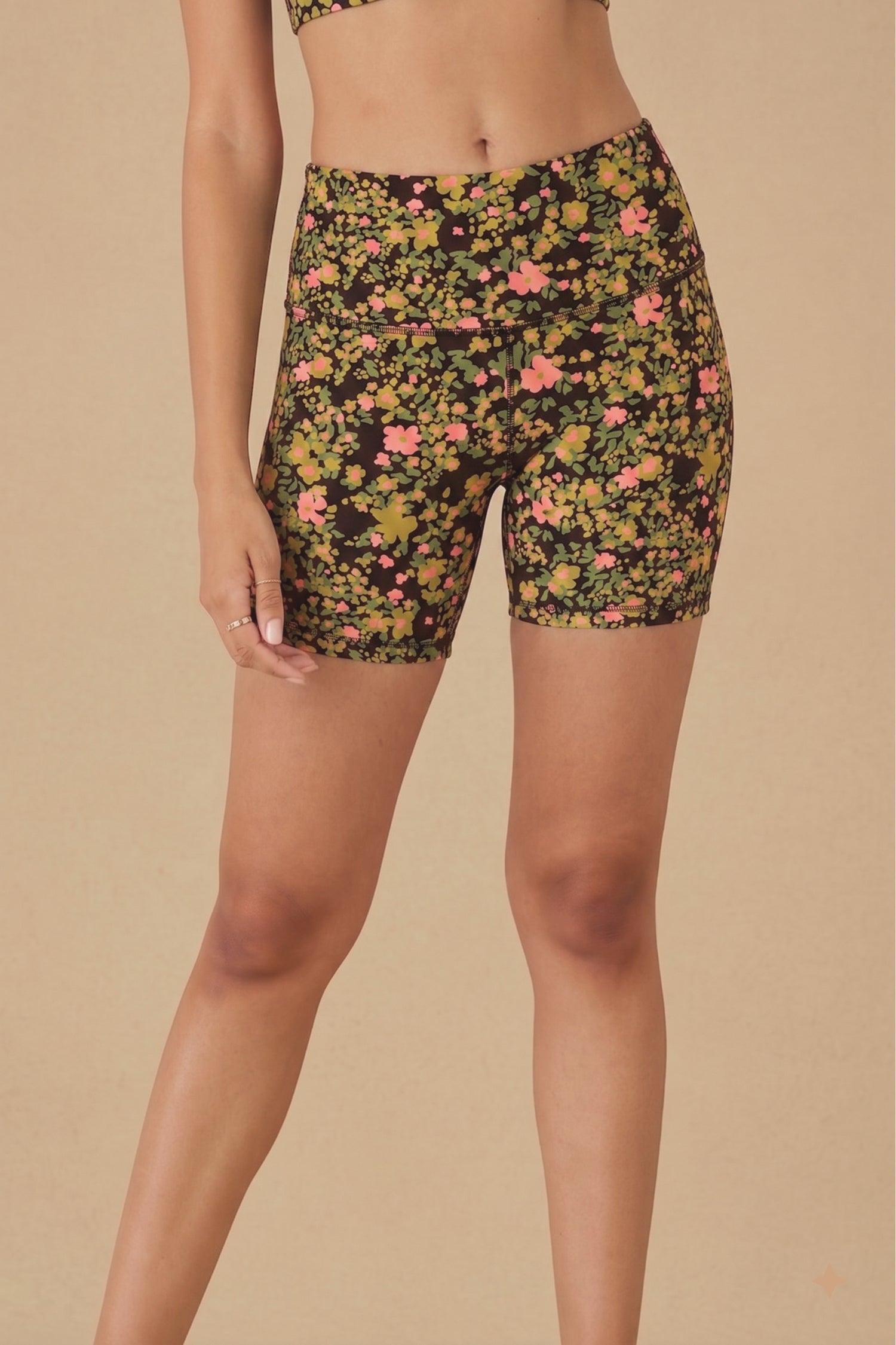 BIKER SHORT - FLOWER CHILD