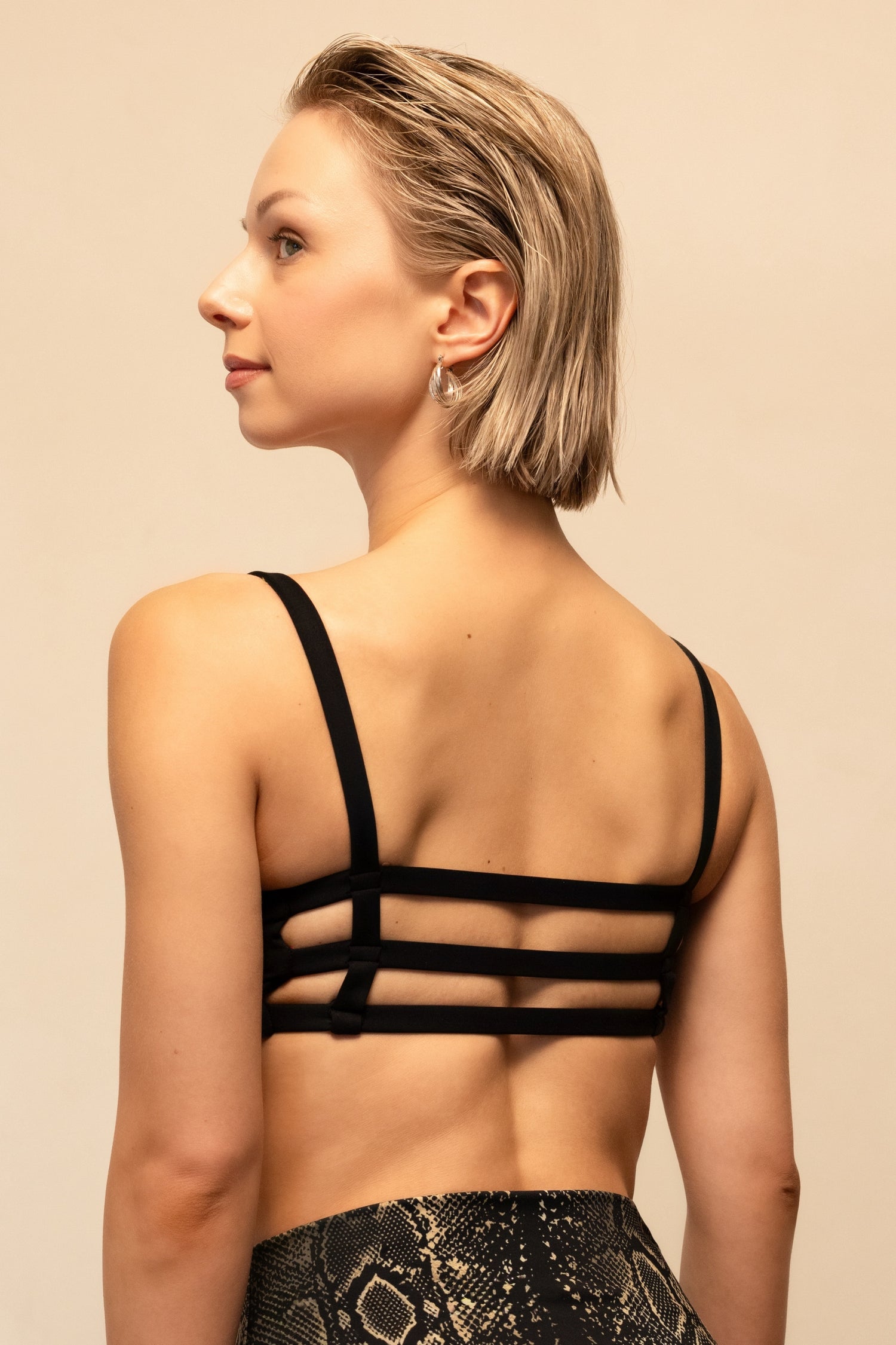 CAGE BACK BRA - BLACK