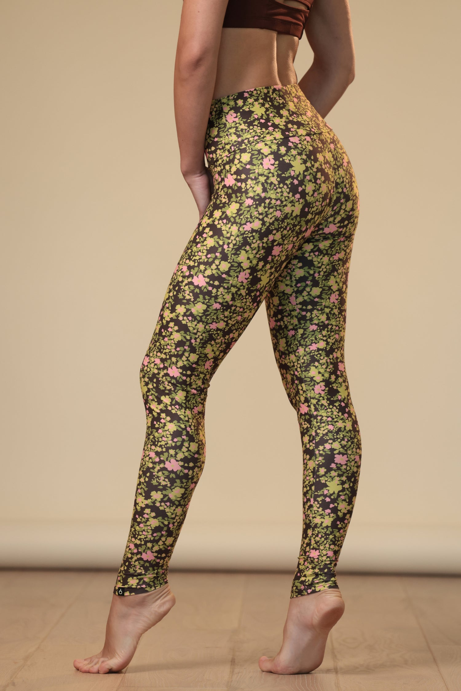 HOT GIRL LEGGING - FLOWER CHILD